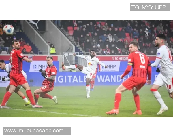 德甲前瞻霍芬海姆状态火热圣保利勇战莱比锡展现不屈精神